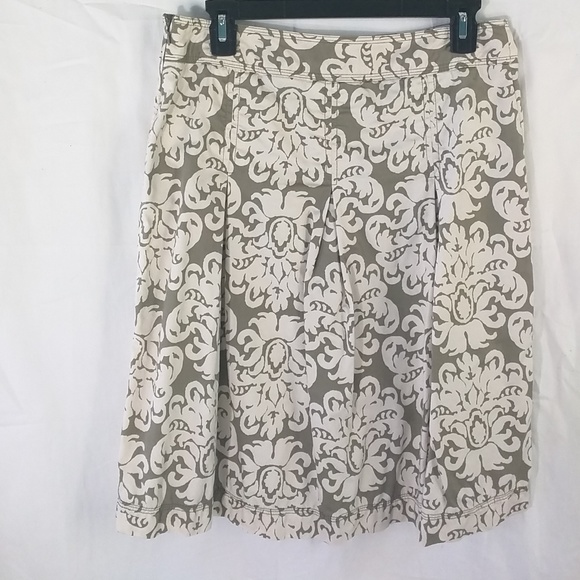 Merona Skirt Taupe Background w/ Cream Pattern 8 - Picture 4 of 7